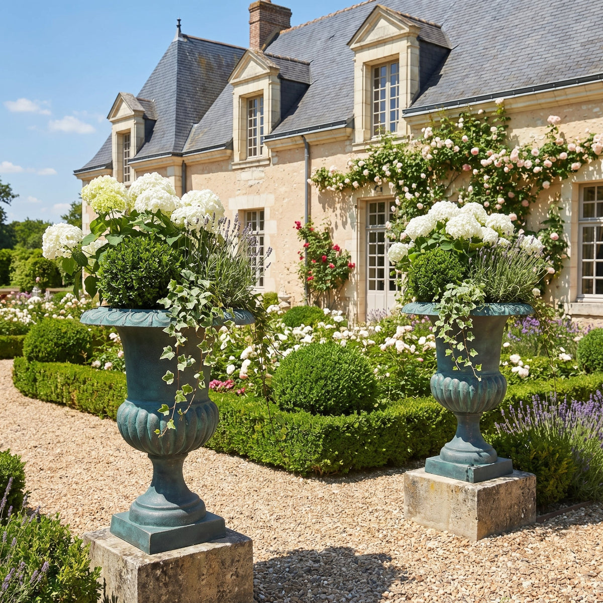 Vase de Jardin en Fonte · 48×62cm · Finition Vert-de-Gris · Livraison incluse