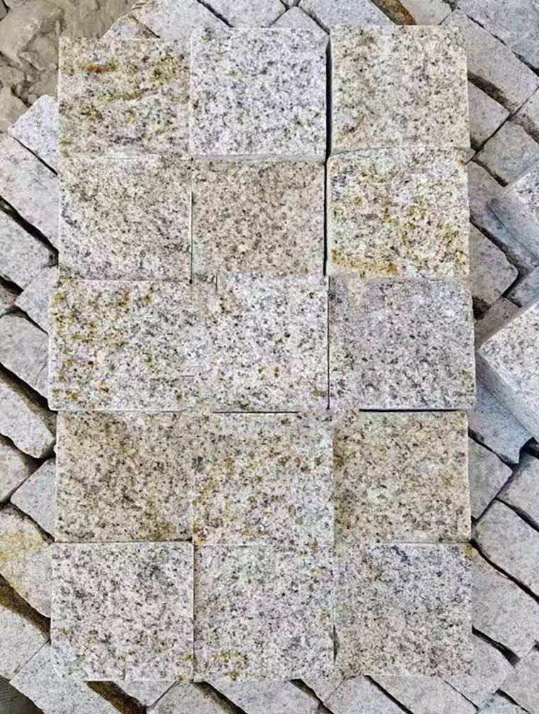 Pavés Granit Naturel Bouchardés — Épaisseur 3,5 cm