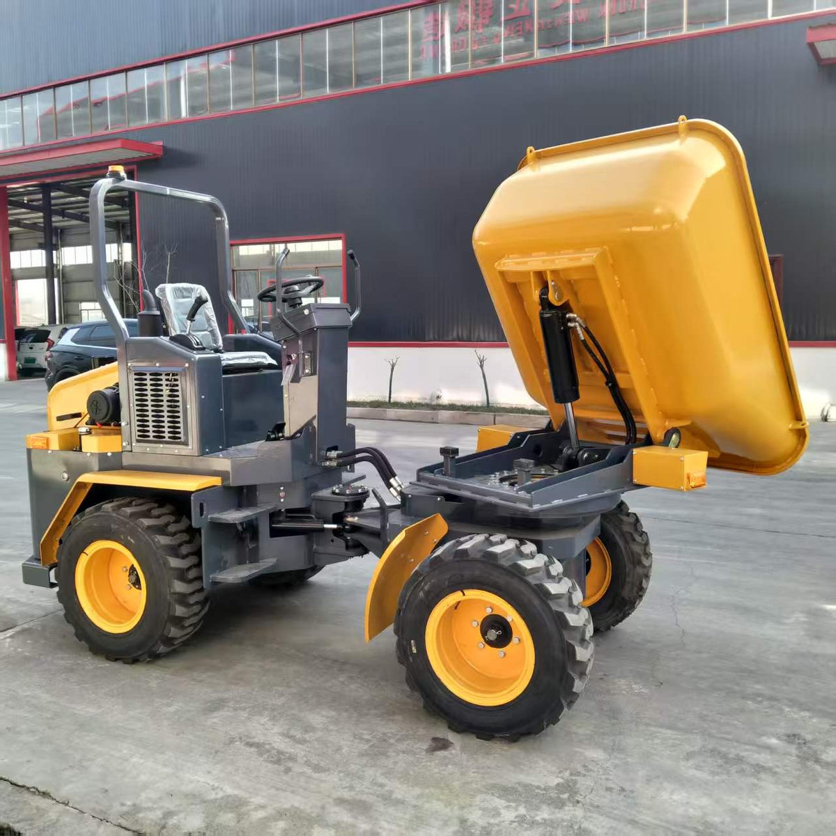 Dumper Sonca YC3T, benne rotative 180°, 3 tonnes, moteur Kubota