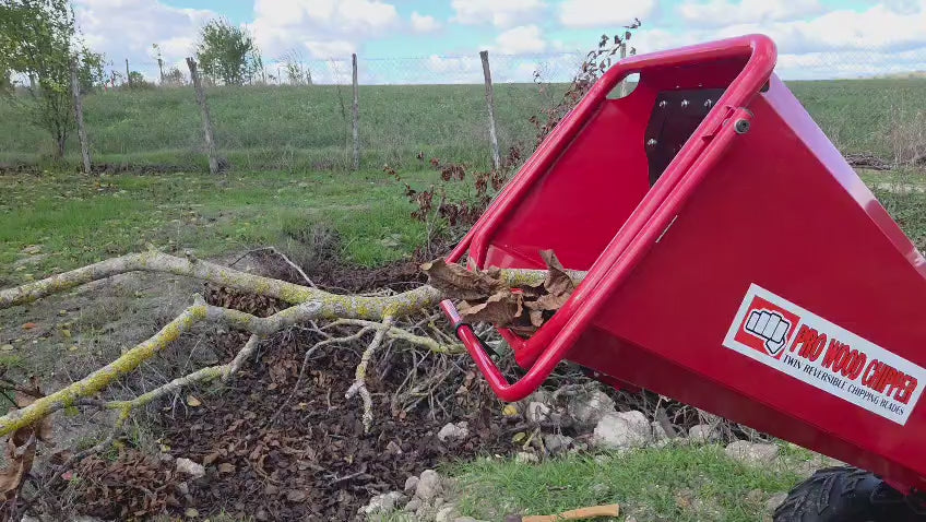 Copeaux de bois produits par le broyeur DR-GS-350Pro (vidéo)